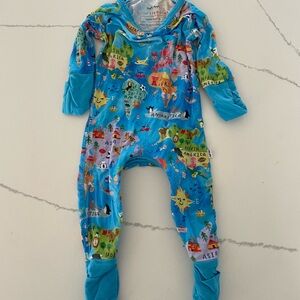 Littles Sleepies newborn crescent zippy